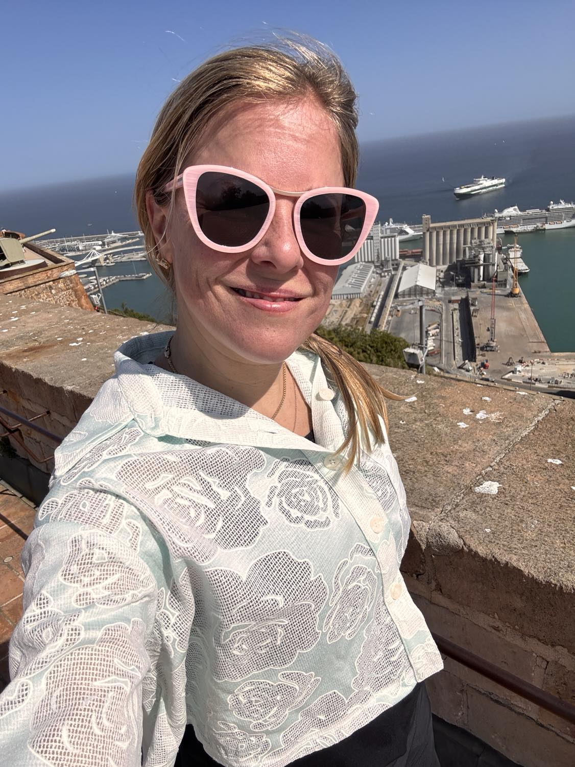 Roselyne - Blouse fleurie translucide