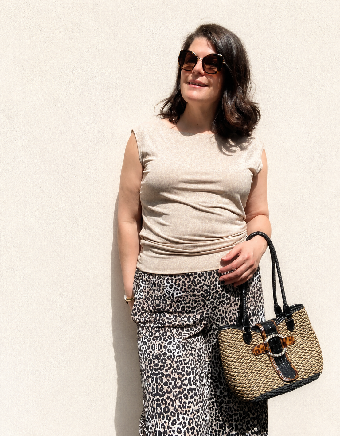 Fred - Sweater with very short sleeves and a round neckline