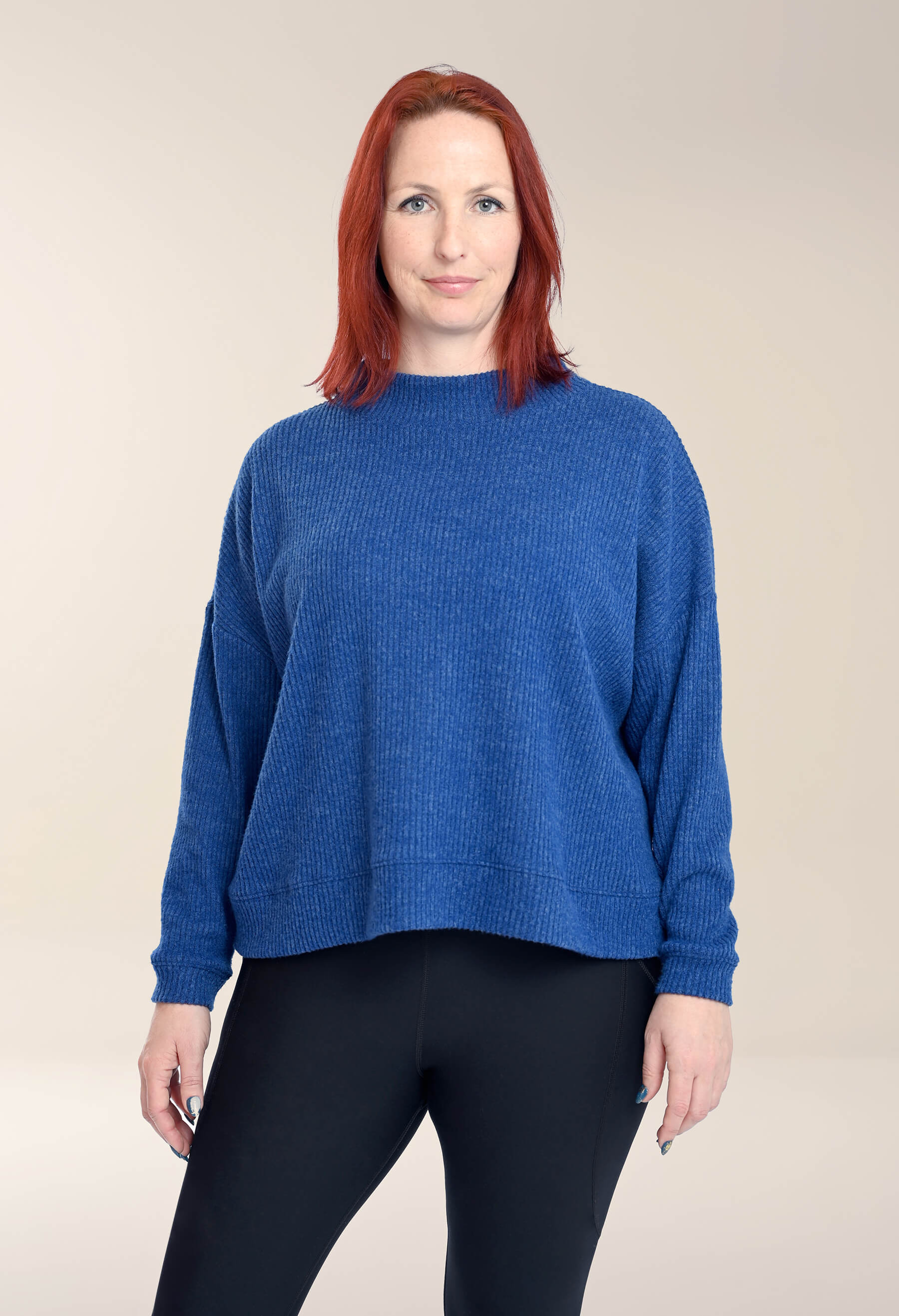 Danie - Chandail ample à manches longues et col montant