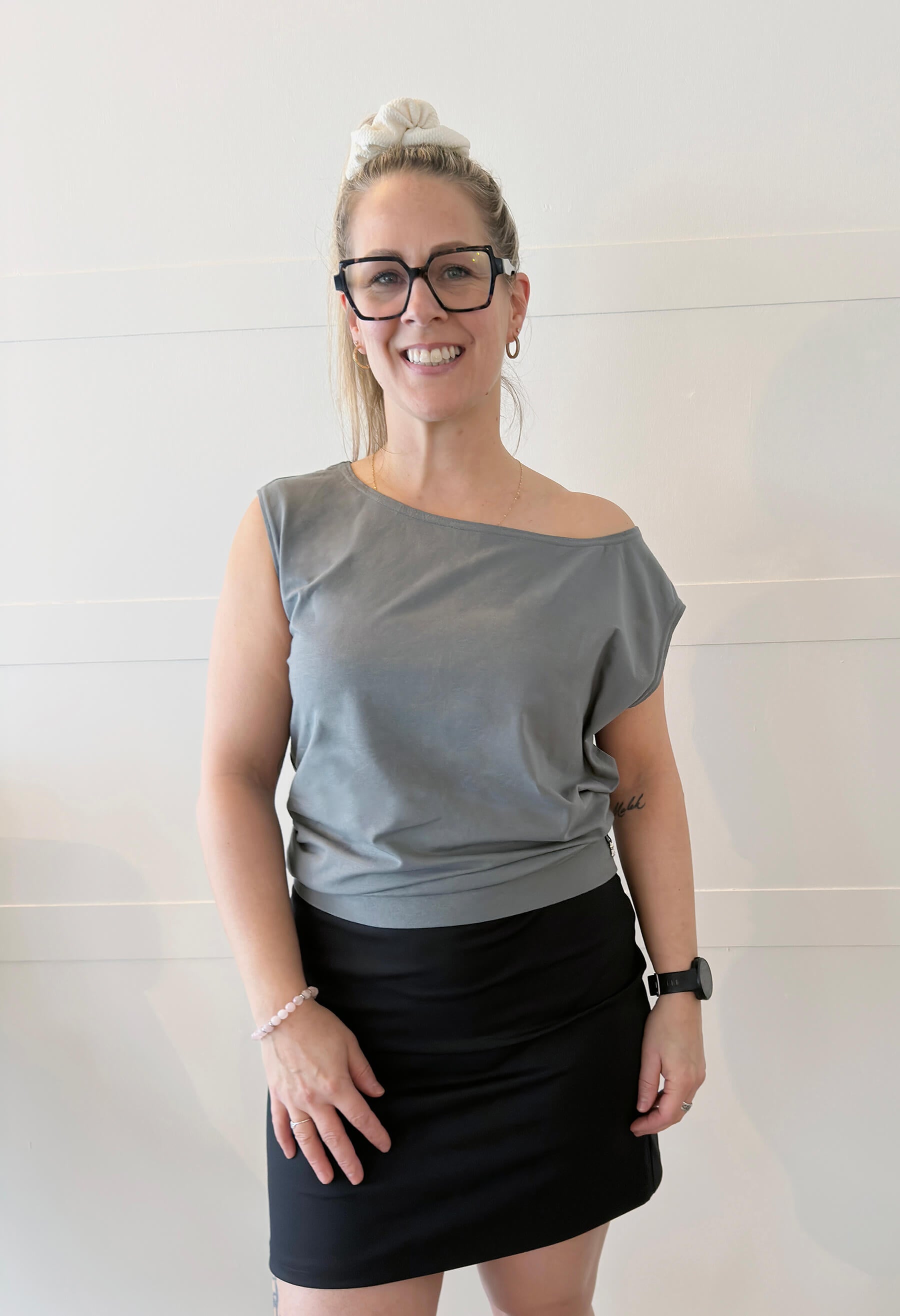 Fred - Sweater with very short sleeves and a round neckline