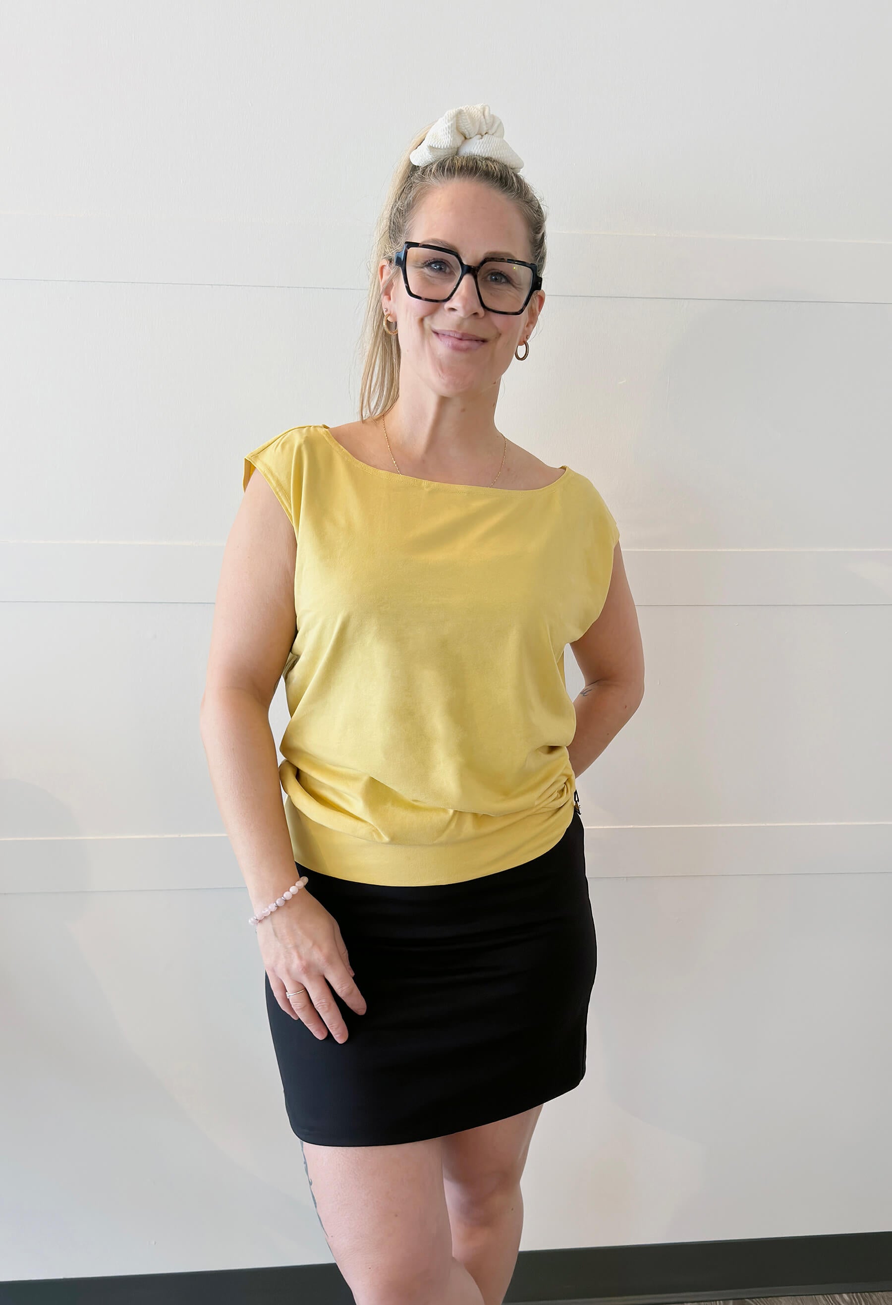 Fred - Sweater with very short sleeves and a round neckline