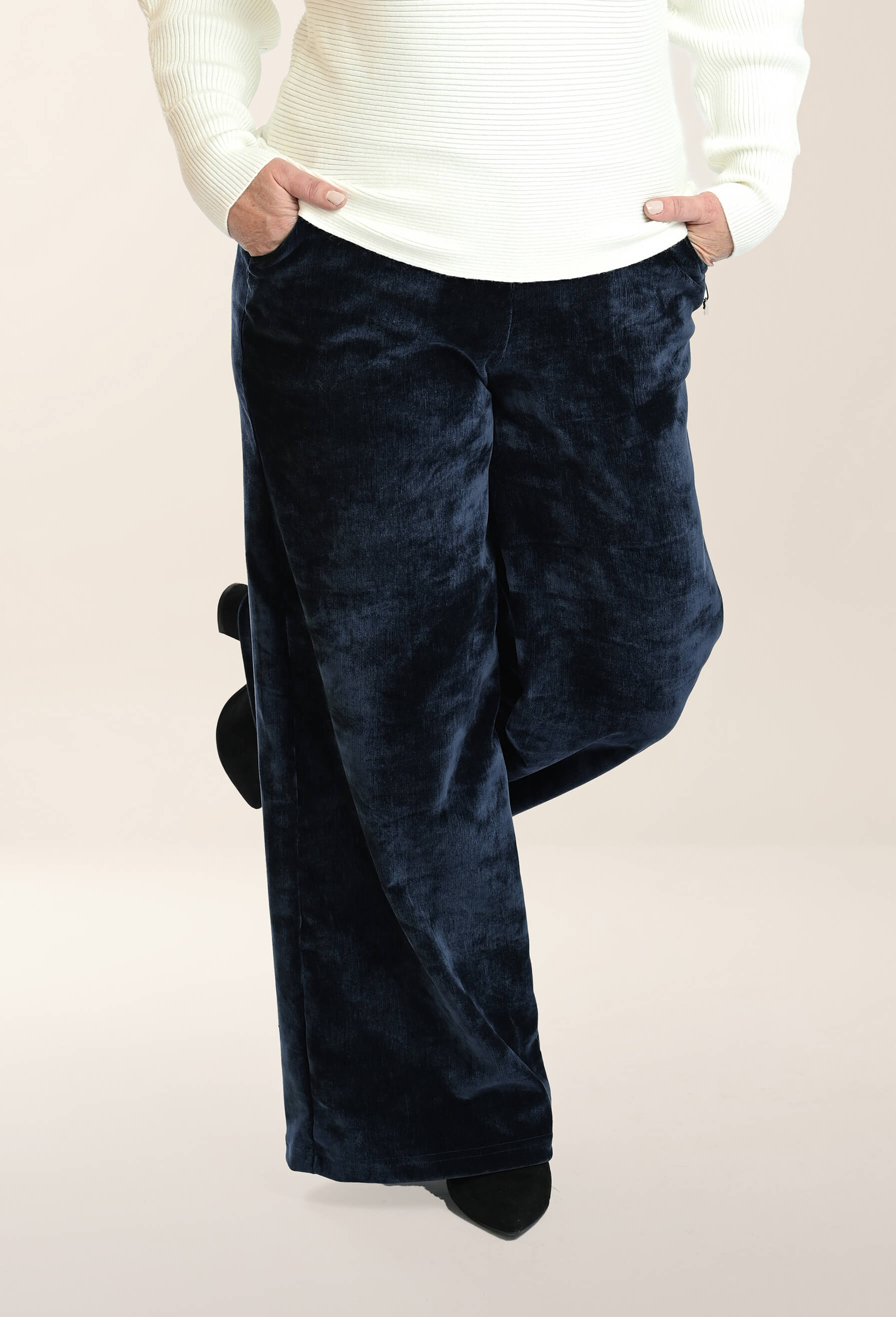 Kelly - Pantalon fluide à jambes larges en velours