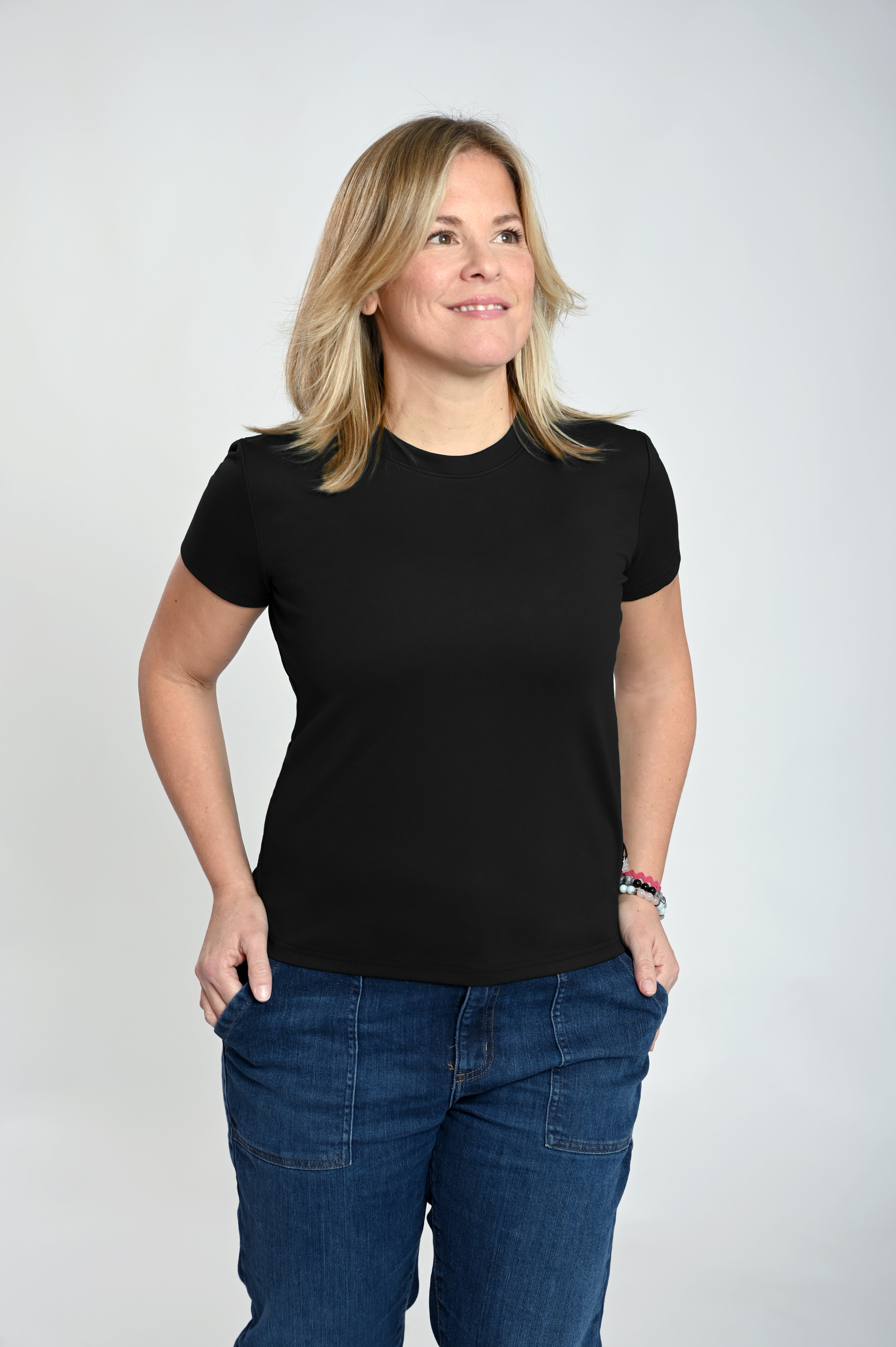 Nadia - Chandail à manches courtes en PDR noir ou blanc