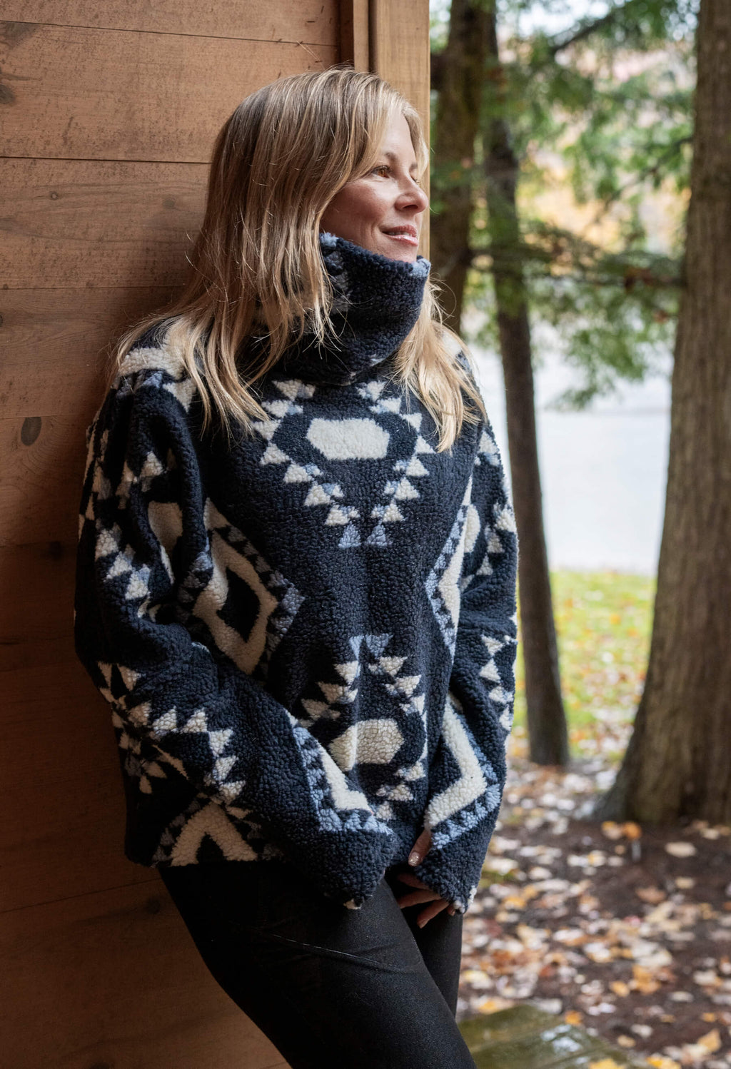 Amethyst - Oversized patterned sherpa fleece sweater