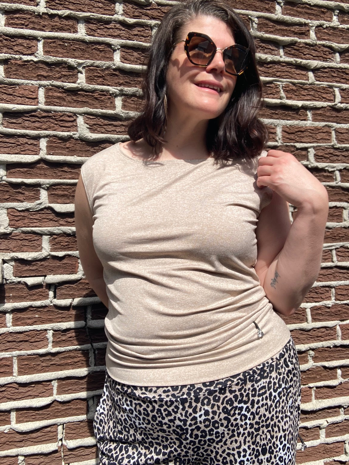 Fred - Sweater with very short sleeves and a round neckline