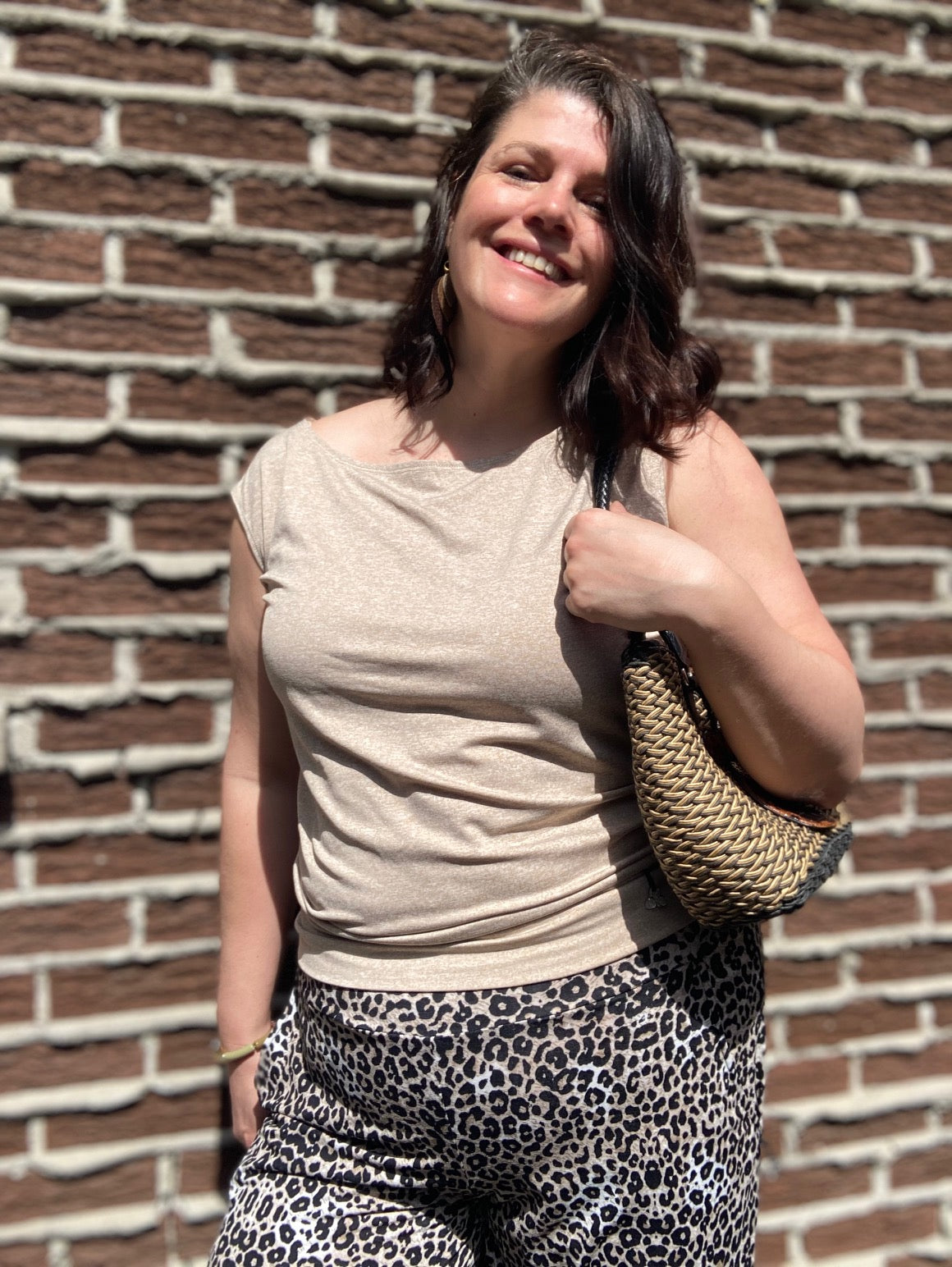 Fred - Sweater with very short sleeves and a round neckline